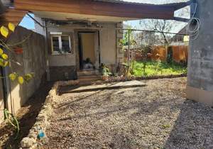 Дом 137м&sup2;, 2-этажный, участок 3 сот.  