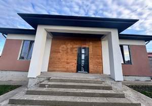 Дом 140м&sup2;, 1-этажный, участок 10 сот.  