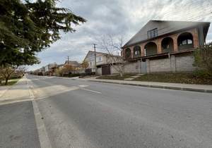 Дом 241м&sup2;, 2-этажный, участок 7 сот.  