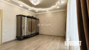 Дом 410м², 3-этажный, участок 8 сот.  