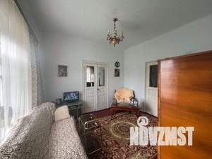 Дом 80м&sup2;, 2-этажный, участок 4 сот.  