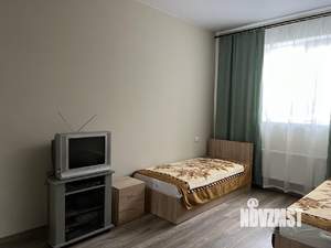 Дом 400м², 3-этажный, участок 6 сот.  