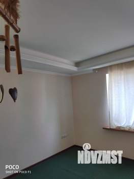 Коттедж 352м², 3-этажный, участок 10 сот.  