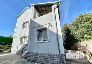 Дом 200м&sup2;, 2-этажный, участок 6 сот.  