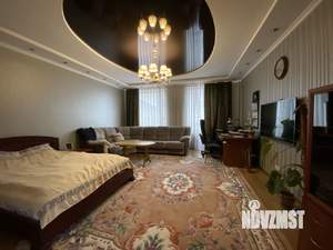 Дом 230м², 2-этажный, участок 6 сот.  