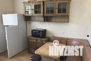 Дом 177м&sup2;, 2-этажный, участок 6 сот.  