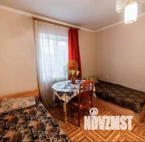 Дом 180м², 2-этажный, участок 3 сот.  