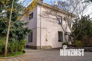 Дом 432м², 3-этажный, участок 10 сот.  