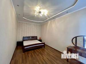 Дом 200м&sup2;, 2-этажный, участок 6 сот.  