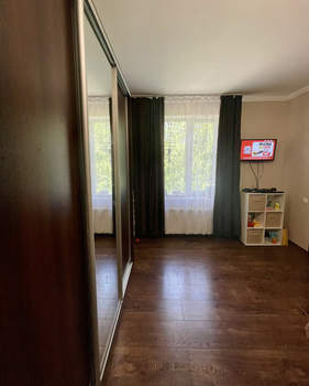 Дом 250м², 2-этажный, участок 8 сот.  