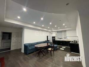 Дом 327м², 3-этажный, участок 6 сот.  