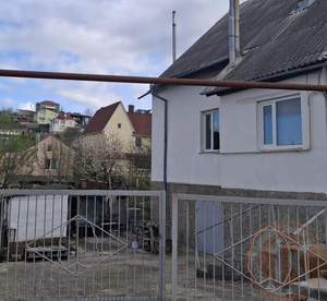 Дом 180м&sup2;, 2-этажный, участок 6 сот.  