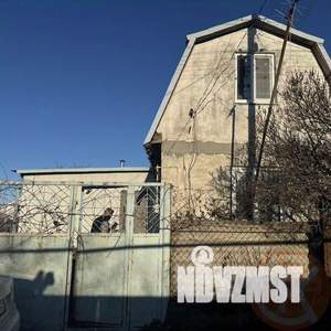 Дом 54м&sup2;, 2-этажный, участок 3 сот.  