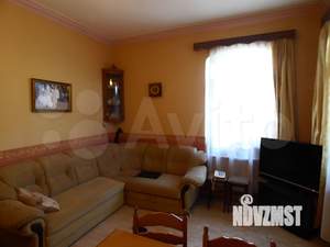 Дом 400м², 3-этажный, участок 6 сот.  