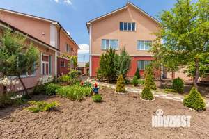 Дом 450м², 3-этажный, участок 8 сот.  