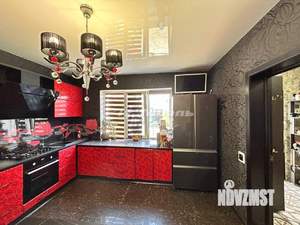 Дом 260м², 2-этажный, участок 6 сот.  