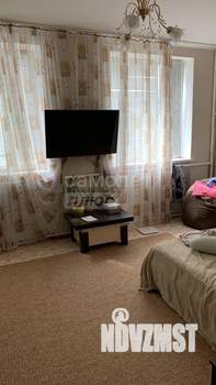 Дом 230м&sup2;, 2-этажный, участок 6 сот.  