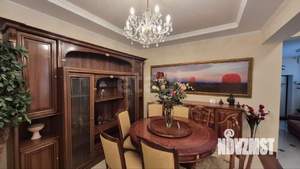 Дом 430м&sup2;, 3-этажный, участок 4 сот.  