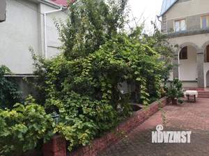 Дом 650м², 3-этажный, участок 5 сот.  
