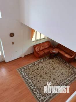 Дом 241м², 2-этажный, участок 8 сот.  