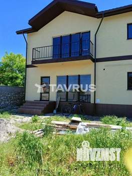 Дом 224м&sup2;, 2-этажный, участок 9 сот.  