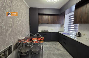 Дом 250м², 2-этажный, участок 6 сот.  