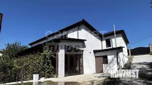 Дом 289м², 2-этажный, участок 27 сот.  