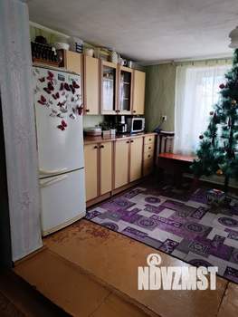 Дом 100м&sup2;, 2-этажный, участок 3 сот.  