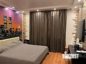 Дом 248м&sup2;, 2-этажный, участок 3 сот.  