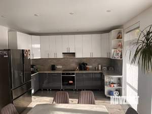 Дом 121м&sup2;, 2-этажный, участок 8 сот.  