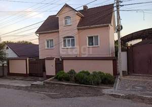 Дом 220м², 3-этажный, участок 5 сот.  