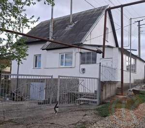 Дом 180м&sup2;, 2-этажный, участок 6 сот.  