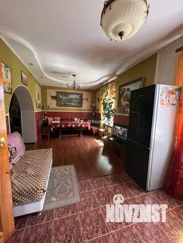 Дом 307м&sup2;, 2-этажный, участок 4 сот.  