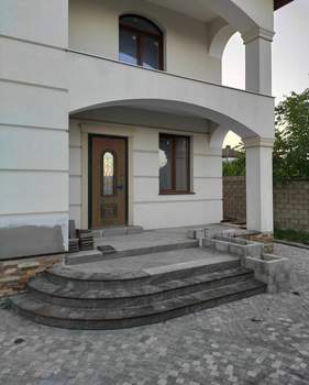 Дом 270м², 2-этажный, участок 8 сот.  