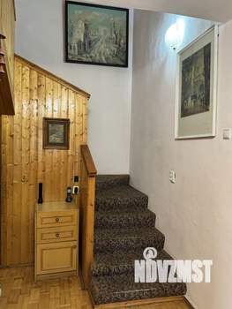 Дом 204м², 2-этажный, участок 6 сот.  