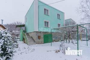 Дом 233м², 3-этажный, участок 6 сот.  