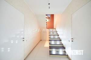 Дом 631м², 4-этажный, участок 6 сот.  