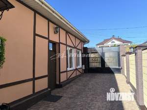 Коттедж 240м², 2-этажный, участок 6 сот.  
