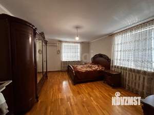 Дом 248м², 3-этажный, участок 6 сот.  