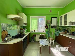 Дом 304м², 3-этажный, участок 5 сот.  