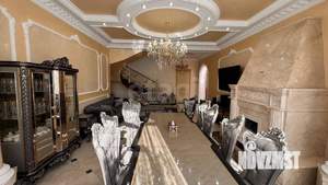 Дом 410м&sup2;, 2-этажный, участок 8 сот.  