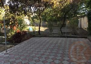 Дом 225м&sup2;, 2-этажный, участок 6 сот.  