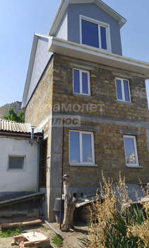 Дом 140м², 3-этажный, участок 6 сот.  