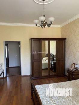 Дом 280м&sup2;, 2-этажный, участок 6 сот.  