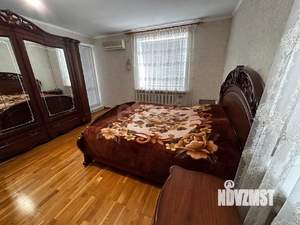 Дом 248м², 3-этажный, участок 6 сот.  