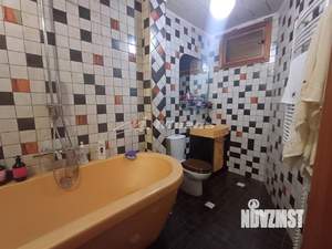 Дом 200м², 2-этажный, участок 6 сот.  