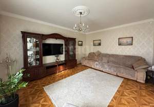 Дом 290м&sup2;, 3-этажный, участок 6 сот.  