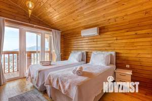 Коттедж 165м², 2-этажный, участок 5 сот.  
