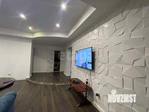 Дом 327м², 3-этажный, участок 6 сот.  
