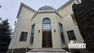 Дом 430м&sup2;, 3-этажный, участок 4 сот.  